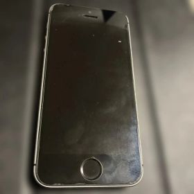 Apple iPhone SE スペースグレー SIMフリー