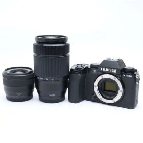 【中古】 《美品》 FUJIFILM X-S10 ダブルズームレンズキット ブラック [ デジタルカメラ ]