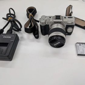 PENTAX Q10 ミラーレス一眼カメラ + 付属品★動作良好