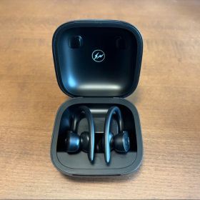 Fragment × Powerbeats Pro Wirelessイヤフォン