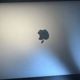 Macbook pro 13 inch M1