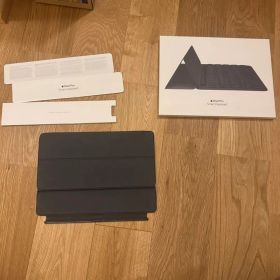 送料込★【中古】Apple純正iPad Smart Keyboard Folio
