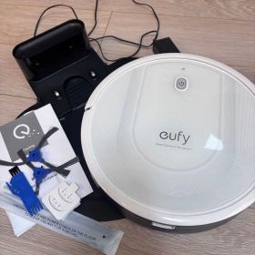 eufy Robovac G10 Hybrid 本体