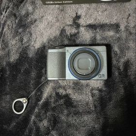 RICOH GR IIIx Urban Edition