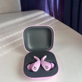 Beats Fit Pro イヤフォン イヤーピース付き