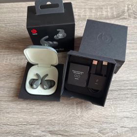 【購入1ヶ月/美品】Beats Fit Pro ワイヤレスイヤホン グレー