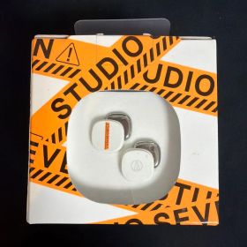 新品 audio-technica ATH-SQ1TW SVN WH イヤホン