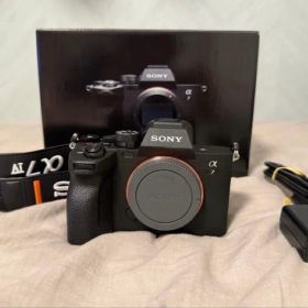 SONY α7 ivミラーレス一眼カメラ 本体