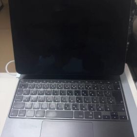 iPad Pro 13インチM4 Wi-FiモデルMagicKeyboard