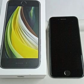 整備済！ iPhoneSE（第二世代） A2296 128GB 本体 ブラック SIMフリー 箱 充電器 イヤホン 256591229