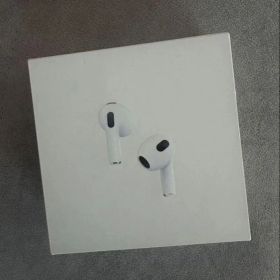 AirPods 第三世代 本体 ホワイト