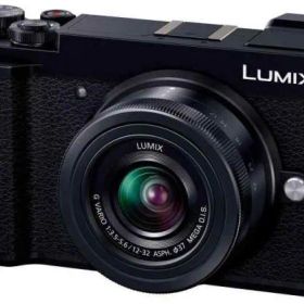 パナソニック ミラーレス一眼カメラ ルミックス GX7MK3 標準ズームレンズキット ブラック DC-GX7MK3K-K