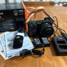 SONY α6400 ミラーレス一眼 16-50mmレンズ付き