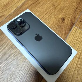 iPhone 16 pro ブラック