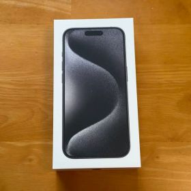 iPhone 15 Pro ブラックチタニウム AppleCare+紛失盗難付