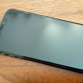 Apple iPhone X ブラック