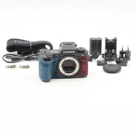 わずか 22,531 ショット！■極上品■ FUJIFILM フジフイルム X-H2S ボディ 942003