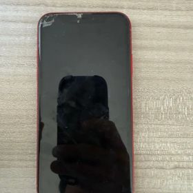 iPhone XRレッド 画面ひびあり