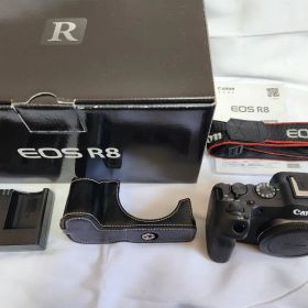 canon EOS R8
