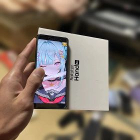 Rakuten Hand 5G 4/128GB 割れあり