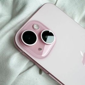 iPhone 15 128GB SIMフリー ピンク 本体 充電ケーブル付き