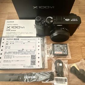 美品 FUJIFILM X100vi ブラック 富士フィルム 富士フイルム