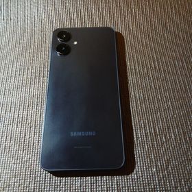 サムスン(SAMSUNG)のSAMSUNG Galaxy A25 5G SCG33 ブラック(スマートフォン本体)