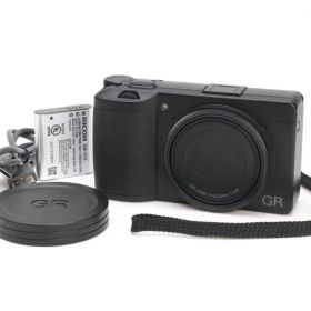 B+ (並品) RICOH リコー GR III シャッター数 2,225枚 初期不良返品対応 111-111