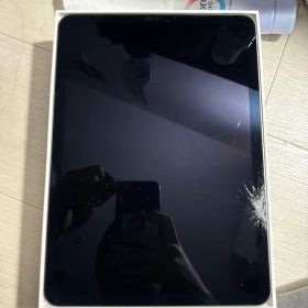 iPad air 第4世代 スペースグレー 画面ひび割れ