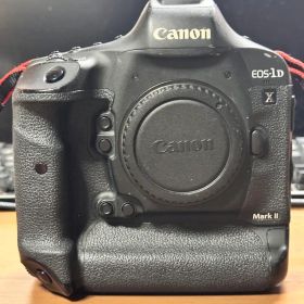 Canon EOS-1D X Mark II デジタル一眼レフカメラ