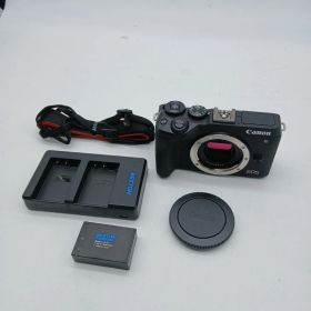 10000ショット台！新品級 ★ Canon EOS M6 Mark II ボディー ブラック EOSM6MK2SL-BODY ミラーレス一眼カメラ