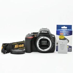 ＜美品＞Nikon D5600 ボディ｜シャッター数わずか181枚｜Bluetooth＆Wi-Fi搭載｜高精細2416万画素×バリアングル液晶｜軽量ボディで旅行・日常撮影に最適なデジタル一眼レフカメラ