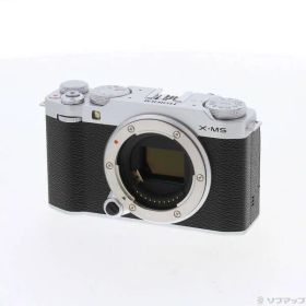 〔中古品〕 FUJIFILM X-M5 ボディ シルバー【352】