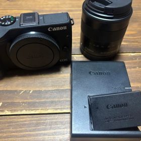 Canon EOS M3ミラーレスカメラ 本体とレンズ