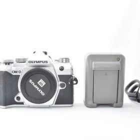 OLYMPUS OM-D E-M5 Mark III シルバー ボディー