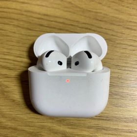 Apple AirPods 第4世代 ノイズキャンセリング付き なし