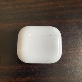 未使用品 AirPods 第四世代 第4 本体 エアーポッズ