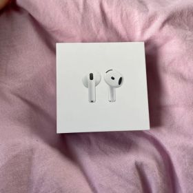 Apple AirPods 4 本体