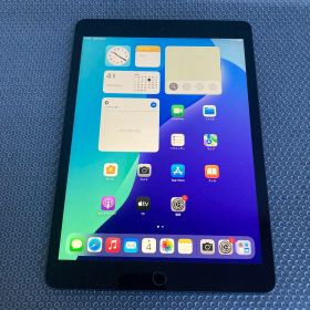 3589【早い者勝ち】電池最良好☆iPad8 第8世代 32GB SIMフリー☆