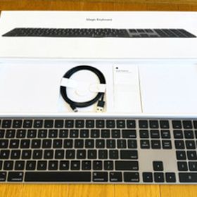 [廃盤モデル]Apple Magic Keyboard with Numeric keypad/Bluetooth/US配列/テンキー付き/スペースブラック/ MRMH2LL/A