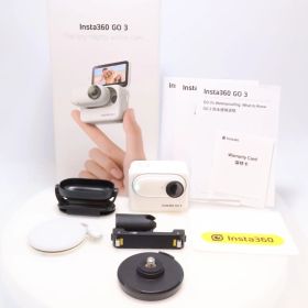 【極美品】Insta360 GO 3（64GB）アークティックホワイト（CINSABKA_GO301）