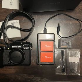 FUJIFILM X-S10 ミラーレス一眼 本体