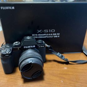 FUJIFILM X-S10 ミラーレスカメラ Wズームレンズキット