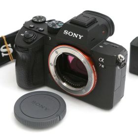 【中古】【良品】ソニー α7 III ILCE-7M3 ボディ（センサー清掃済） CA01-B3836-3U1A SONY ソニー α Eマウント ミラーレス フルサイズ 手ブレ補正 4K対応