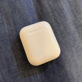 Apple AirPods 第1世代 新品正規品のLightningケーブル付