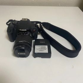 一眼レフ Canon EOS Kiss X7i 本体+充電器+ストラップ+レンズ