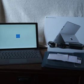 Microsoft Surface Pro 6 タイプカバー・ケース・充電器付