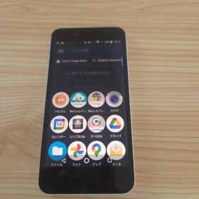 AQUOS sense basic シムフリー アンドロイド8 センス11