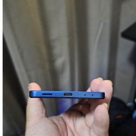 エーユー(au)の美品、Galaxy Z Flip7 au SCG35 256GB青au(スマートフォン本体)