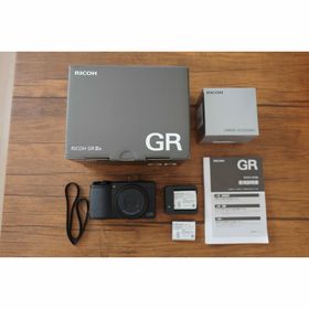 リコー(RICOH)のRICOH コンパクトデジタルカメラ GR IIIX(コンパクトデジタルカメラ)